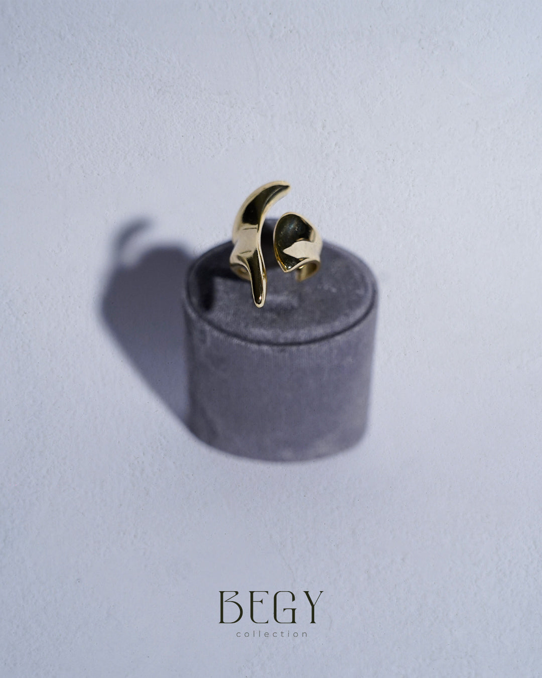ROYAL CURVE GOLD YÜZÜK