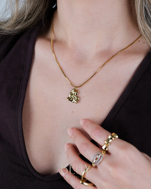 VINTAGE HEART KOLYE